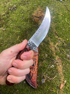 *Available* Fafnir! Curvaceous and fierce belt knife.